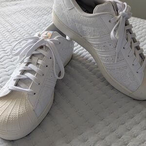 Disney Adidas White Floral Women's Sneakers